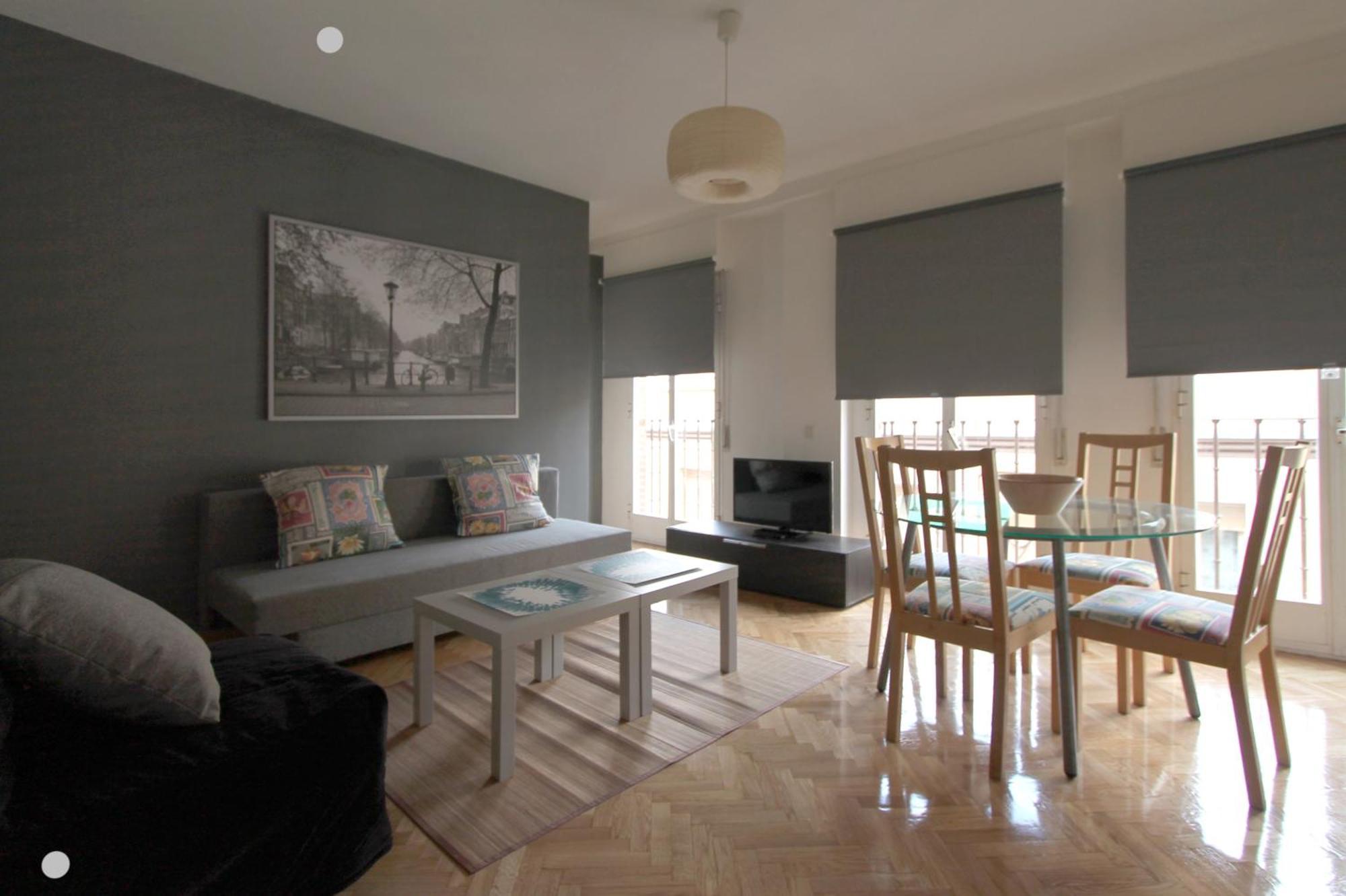 Apartamentos Goyescas Deco Мадрид Екстер'єр фото