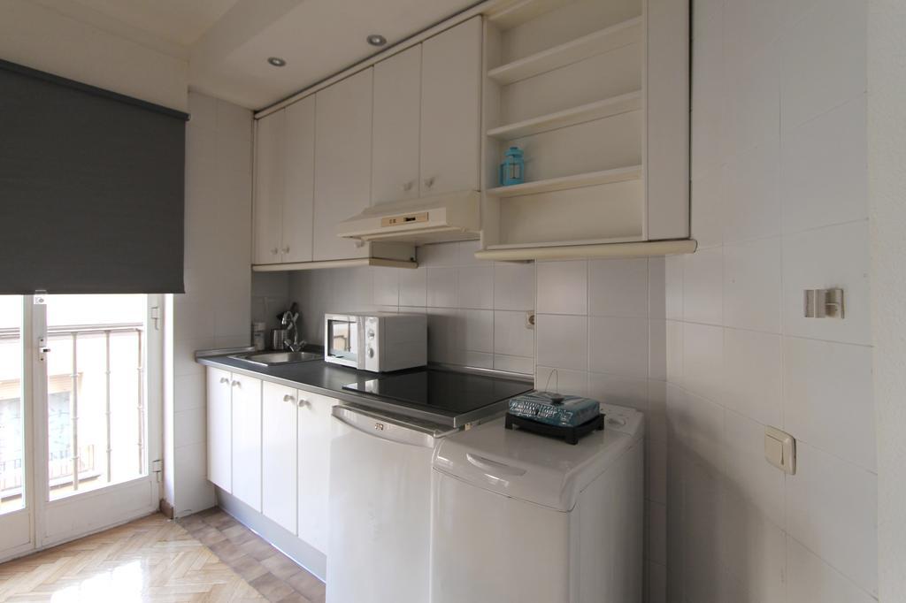 Apartamentos Goyescas Deco Мадрид Екстер'єр фото