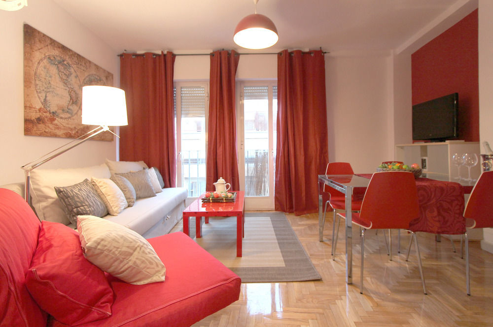 Apartamentos Goyescas Deco Мадрид Екстер'єр фото