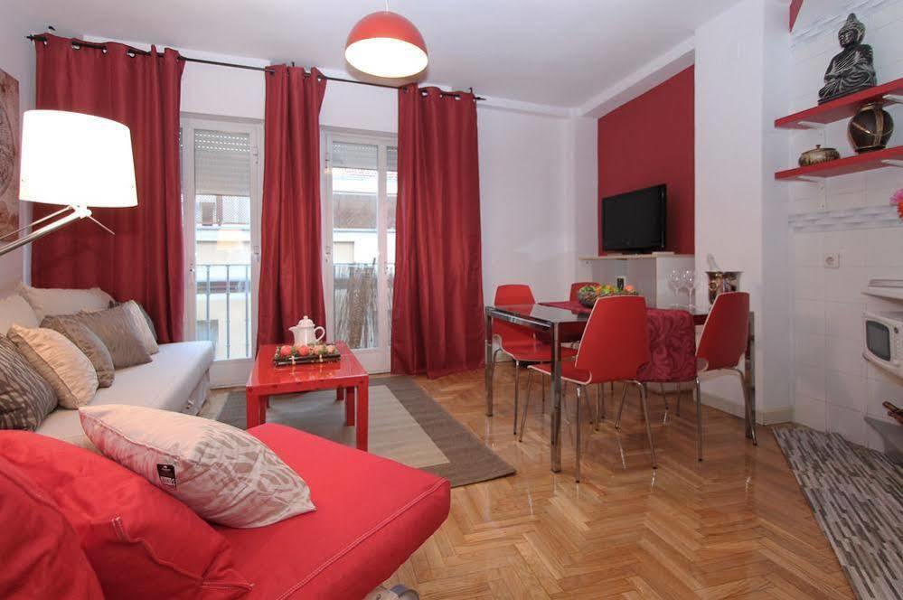Apartamentos Goyescas Deco Мадрид Екстер'єр фото